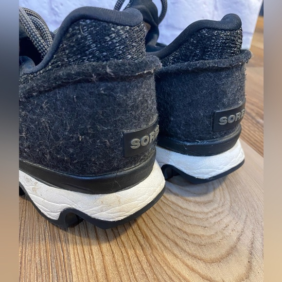 Sorel Kinetic Impact Women’s Sneakers Black/Gray Knit Unique Sole Design Size 9 - Picture 11 of 12